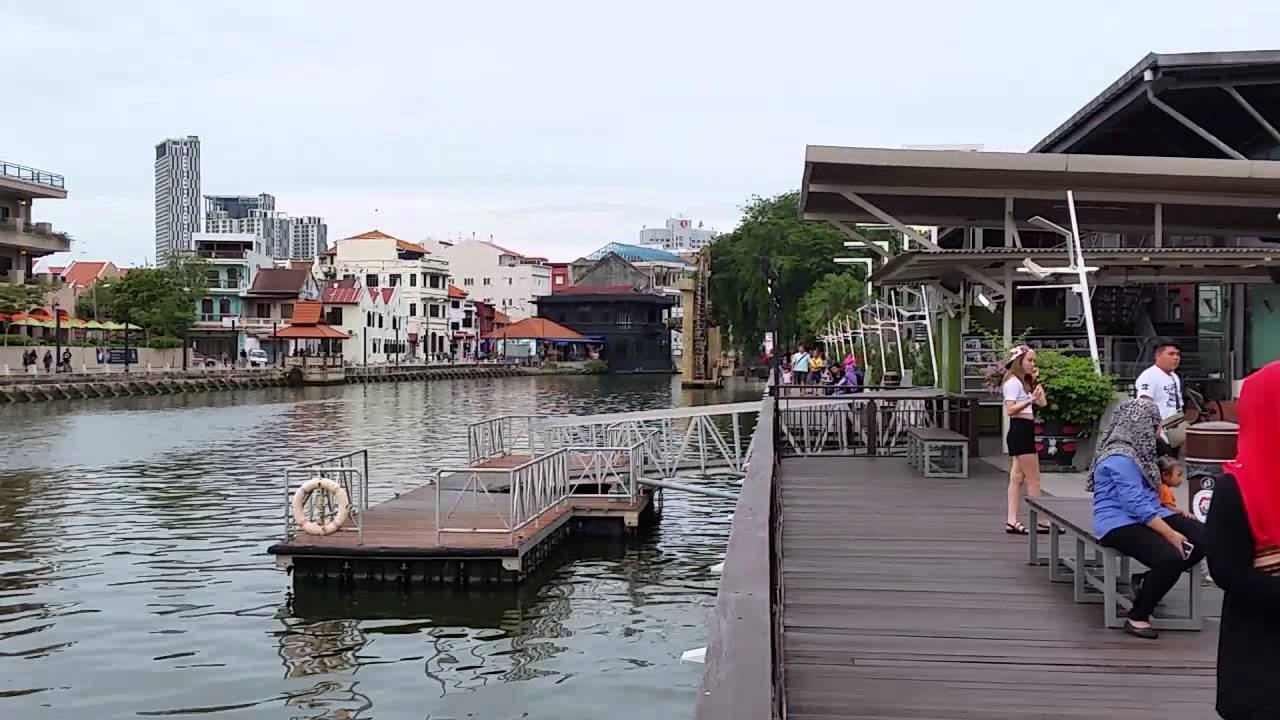 Trek Berjalan Sungai Melaka Youtube