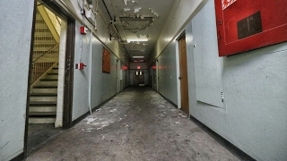 Exploring a Newly Abandoned Mental Hospital (Electricity On)