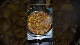 ଥଣ୍ଡା ପାଗକୁ ଗରମ ଗରମ chicken କସା #youtubeshorts #bishilifestyle