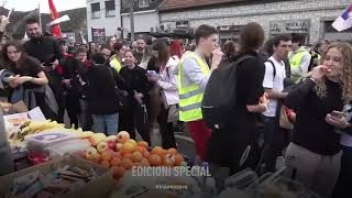 Frikë te Vuçiqi-Nisën këmbë studentët nga Beogradi për Novi Sad