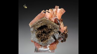 #19317 - CATAPLEIITE pseudomorph, SERANDITE, AEGIRINE, Mont Saint-Hilaire, Canada