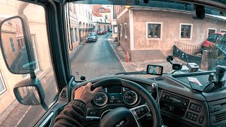 Spooky Video of Trucker Stuck in Narrow Street