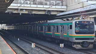 《E231系1000番台基本10両 OM出場回送(ホームドア対応改造工事)》E231系1000番台基本宮ﾔﾏU513編成が優しめの非常警笛を鳴らして大宮駅⑪を出発！(回8631M)