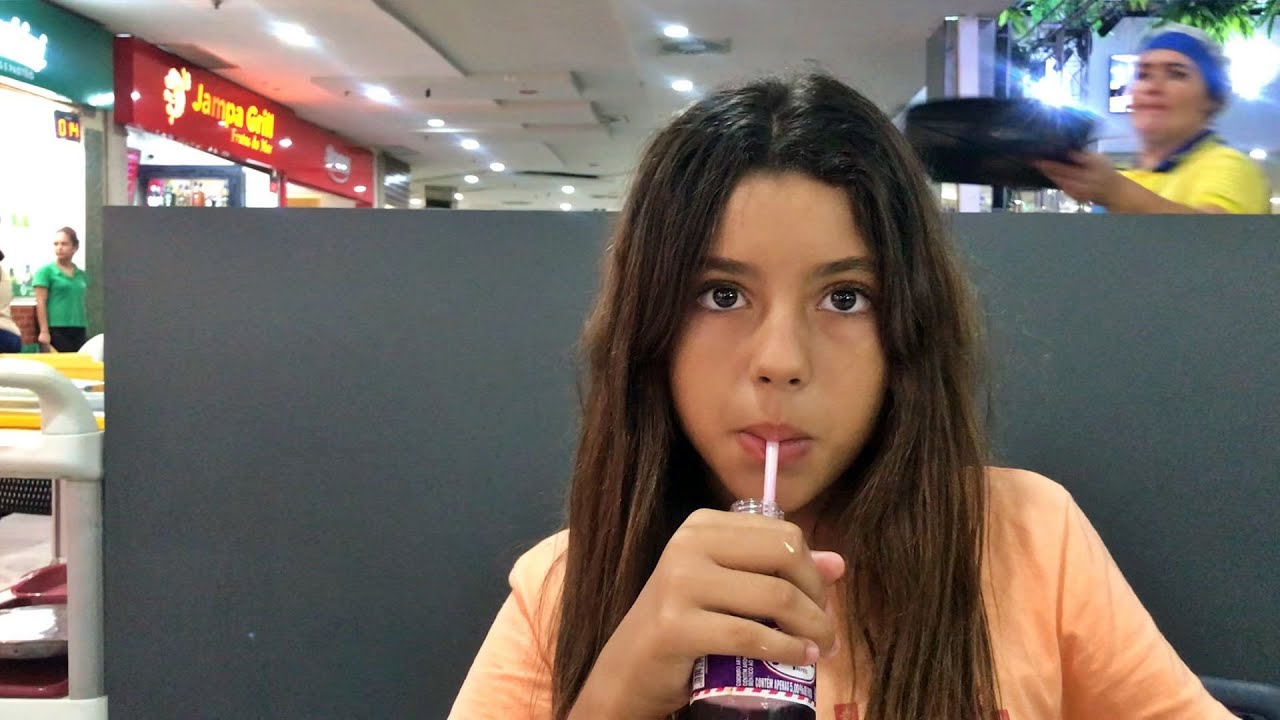 Levei Minha Mãe No Shop I Took My Mother To The Shopping Shopping