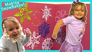 MAKING PAPER SNOWFLAKES | easy tutorial | Sam \u0026 Nia