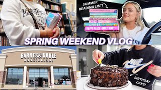 Book Shop with Me, Book Haul, Summer Reading List, Baking a Cake, New Home Decor SPRING WEEKEND VLOG