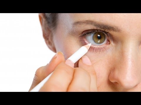 9 Makeup Mistakes That Make You Look Older 9 Makeup Mistakes That Make You Look Older