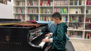 George Wang 8 Y plays 春  By 威.弗.巴赫