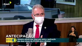 Ministro diz que intervalo entre doses da Pfizer deve diminuir