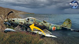 Homem encontrou avião abandonado e decidiu olhar para dentro e encontrou algo que ninguém esperava