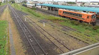 2024.09.21　JR五所川原駅　五能線 弘前行き到着【GV-E400系・827D】