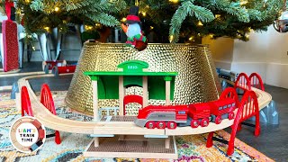 Wooden Train Layout Around the Christmas Tree | BRIO Deluxe Railway Set | Train for a Christmas Tree