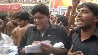 Ravi Road Reciting Noha Jadoo Akbar(a.s) Latheya At Sehwan 2012