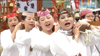 港で披露されたのは女性神輿　塩釜みなと祭で二基の神輿が松島湾をめぐる　塩釜みなと祭　宮城