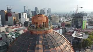 Vuelo sobre Monumento a la Revolución Mexicana de día