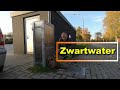 Leven in een camper 1107, Zwart watertank legen