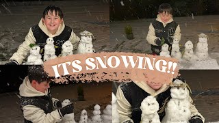 IT’S SNOWING… Evening Fun In The Snow❄️☃️💙