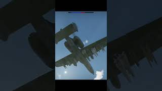 The A-10 in War Thunder in ONE MINUTE (#Shorts) Real Pilot Plays War Thunder