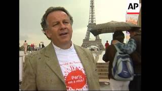 TALKING POINT Parisians schooled in ways to be more welcoming to tourists