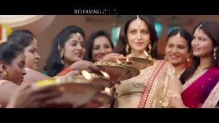 Allu Arjun's Sarrainodu Athiloka Sundari Song Promo _ Goldscreen.com