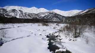 春近し輝く白銀の白馬三山