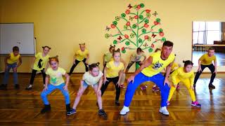 ZUMBA KIDS   Electronic Song   Minions   Instagram  @dovydaszumba