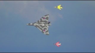 Avro Vulcan XH558 Missing Man Formation at Yorkshire Air Show 2015