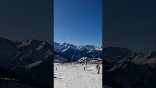 Blue Track Descent in Alpe d'Huez #shortvideo #shorts #ski #alpedhuez #skiing #views #alp