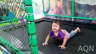 Mainan anak^^ waww!!! serunya bermain trampoline with Audrey indor playground @festival city link