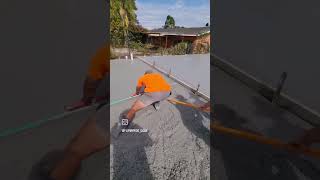 Screeding Aussie Style!! #concreting #buildingconstruction #concrete #concreteworks