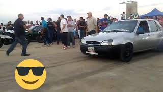 Ford fiesta dando pela en el zulia