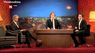 Ylvis - Intro and start of the show - IKMY 14.10.14 (Eng subs)