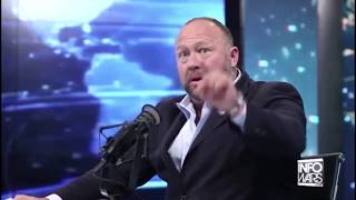 Conspiracy theorist Alex Jones discusses eating his neighbours