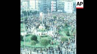 SYND 10 10 75 TURKISH PRIME MINISTER, SULEYMAN DEMIREL, AT CAMPAIGN RALLY