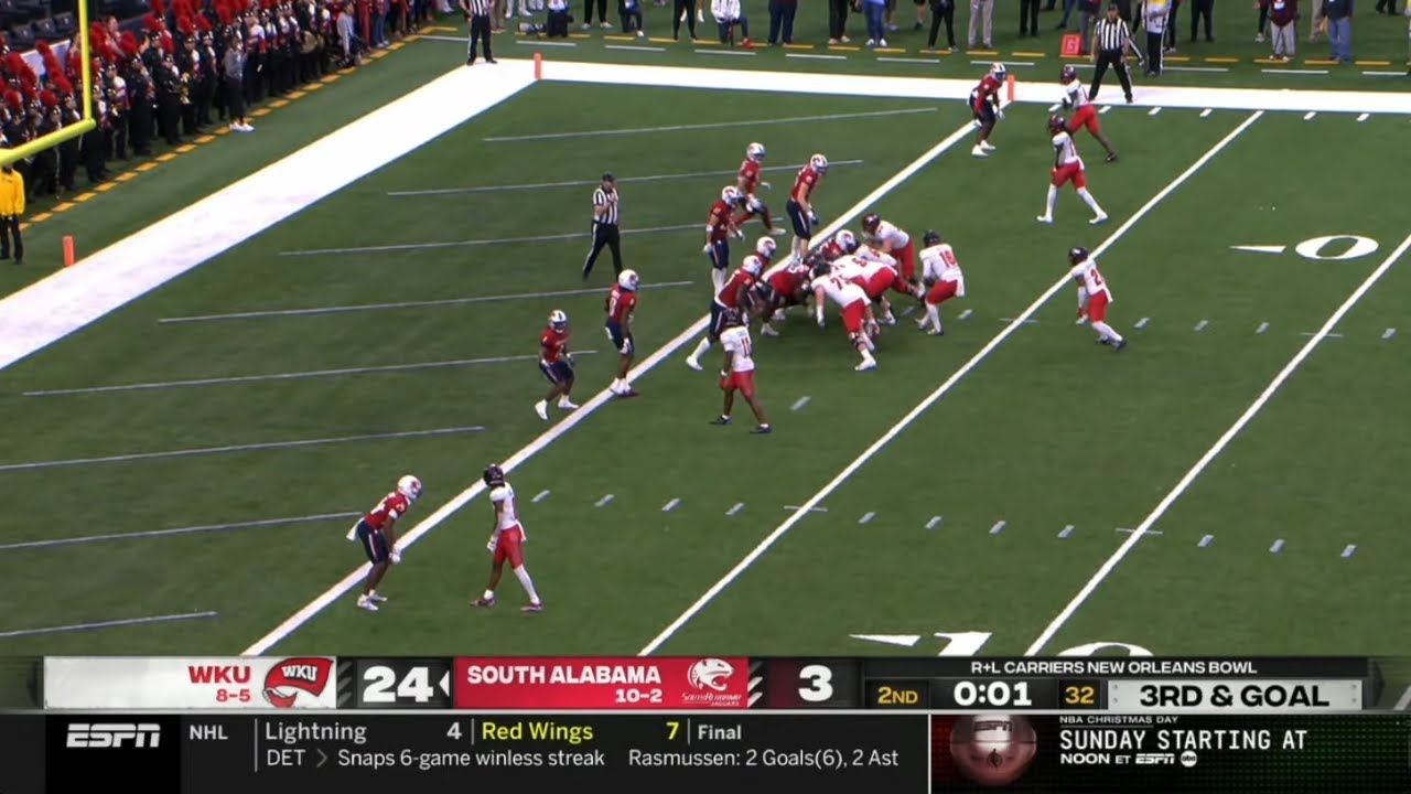 Western Kentucky QB wisely avoids spiking the ball with under 3 seconds left