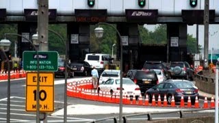 Christie "outraged" aide was involved in bridge scandal