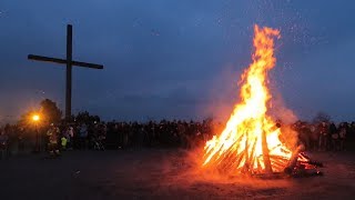 Halde Haniel Osterfeuer 2018 mit Feuerwehr Bottrop