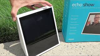 The all-new Echo Show features a new look, a vibrant 10" HD screen,