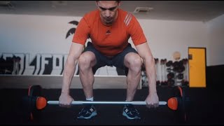 Rowing barre ou Tirage à la barre : présentation et erreurs à éviter 💪