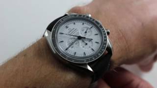 Sub-60 Second Review: Omega Speedmaster Silver Snoopy LE