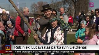 Rīdzinieki Lucavsalas parkā svin Lieldienas