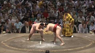 2016大相撲秋場所　八日目　宇良　対　朝赤龍