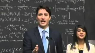 Witness: Prime Minister of Canada stuns the audience with a lecture on quantum physics