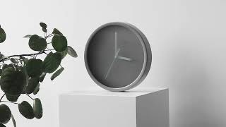 Warmly Life Frosted Glass Wall Clock Aero Style Modern Unique Round Wall Watch Decor