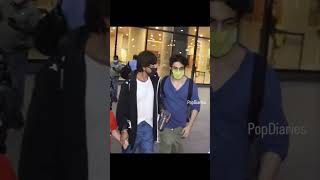 Shah Rukh Khan Angry On FAN For Holding Hand, Aryan Khan protects him