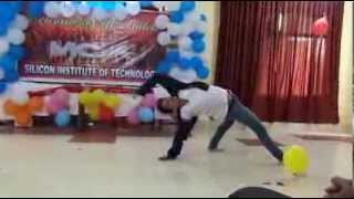 Silicon Institute of Technology - Abhisek's Dance in Freshers welcome party..