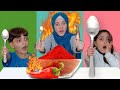 تحدي أكل ملعقة كبيرة أو وسط أو صغيرة || ندمنا على هذا التحدي/ Big Vs Medium Vs Small SPOON Challenge