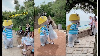 嗨小熊｜抖音熊｜搞笑熊 cute bear from China Tiktok Douyin -块头虽大，但有一颗软萌的心#张大胆开心熊#撩妹