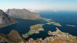 Reinebringen - A thrilling and extremely popular hike in the Lofoten Islands!