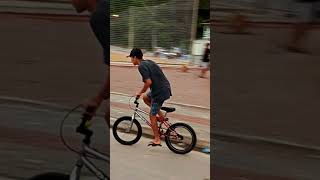 TENTANDO APRENDER A MANOBRA NOLIE! @eutabmx #bike #bmxlife #bmxracing #bmxstreet #bmx